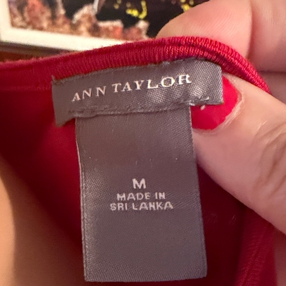 Women’s Red Surplice V-Neck Long Sleeve Top Ann Taylor - Picture 2 of 5